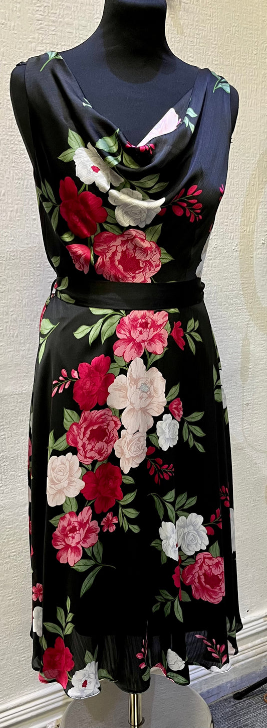 Billie & Blossom Dress Size 8