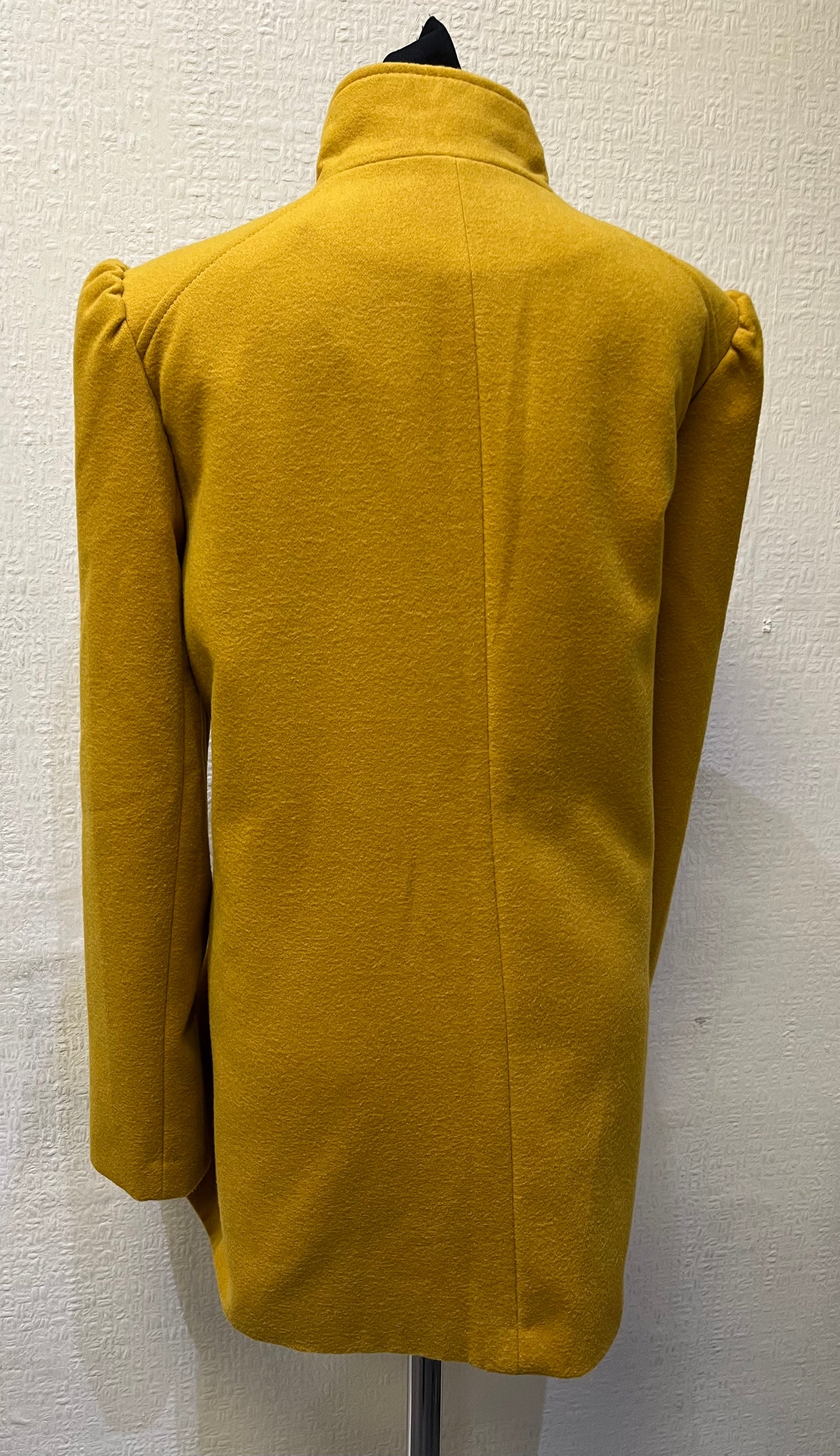 F&f shops yellow coat