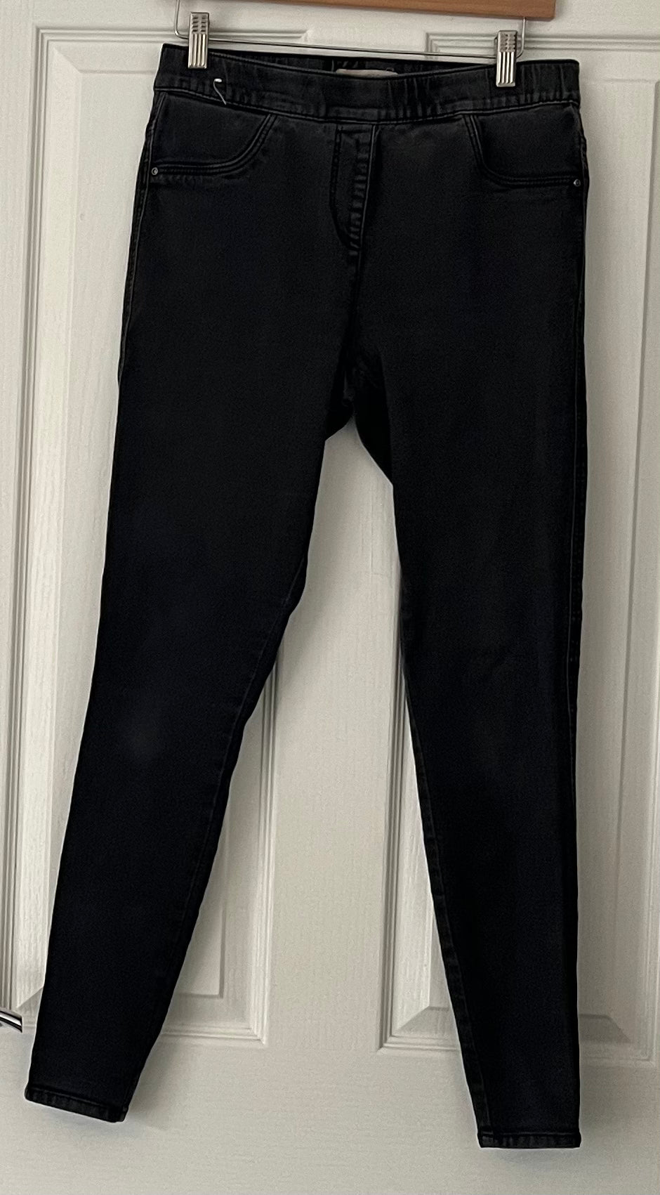 Nutmeg Distress Jeggings Size 12