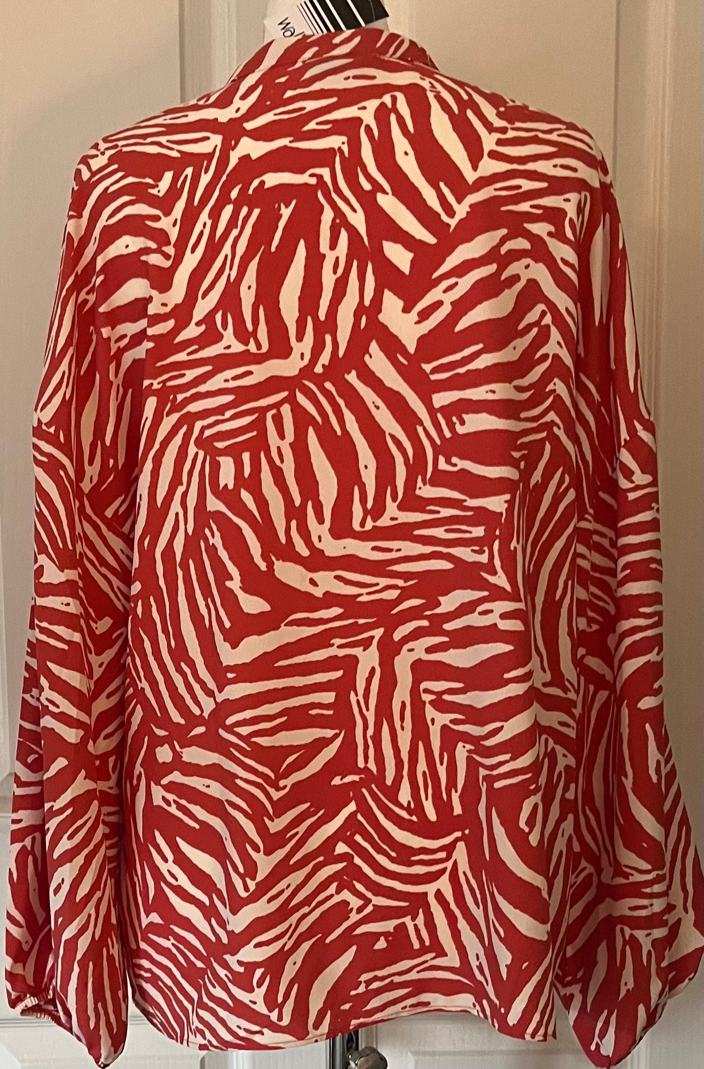 Wallis Beautiful Red Top Size 14