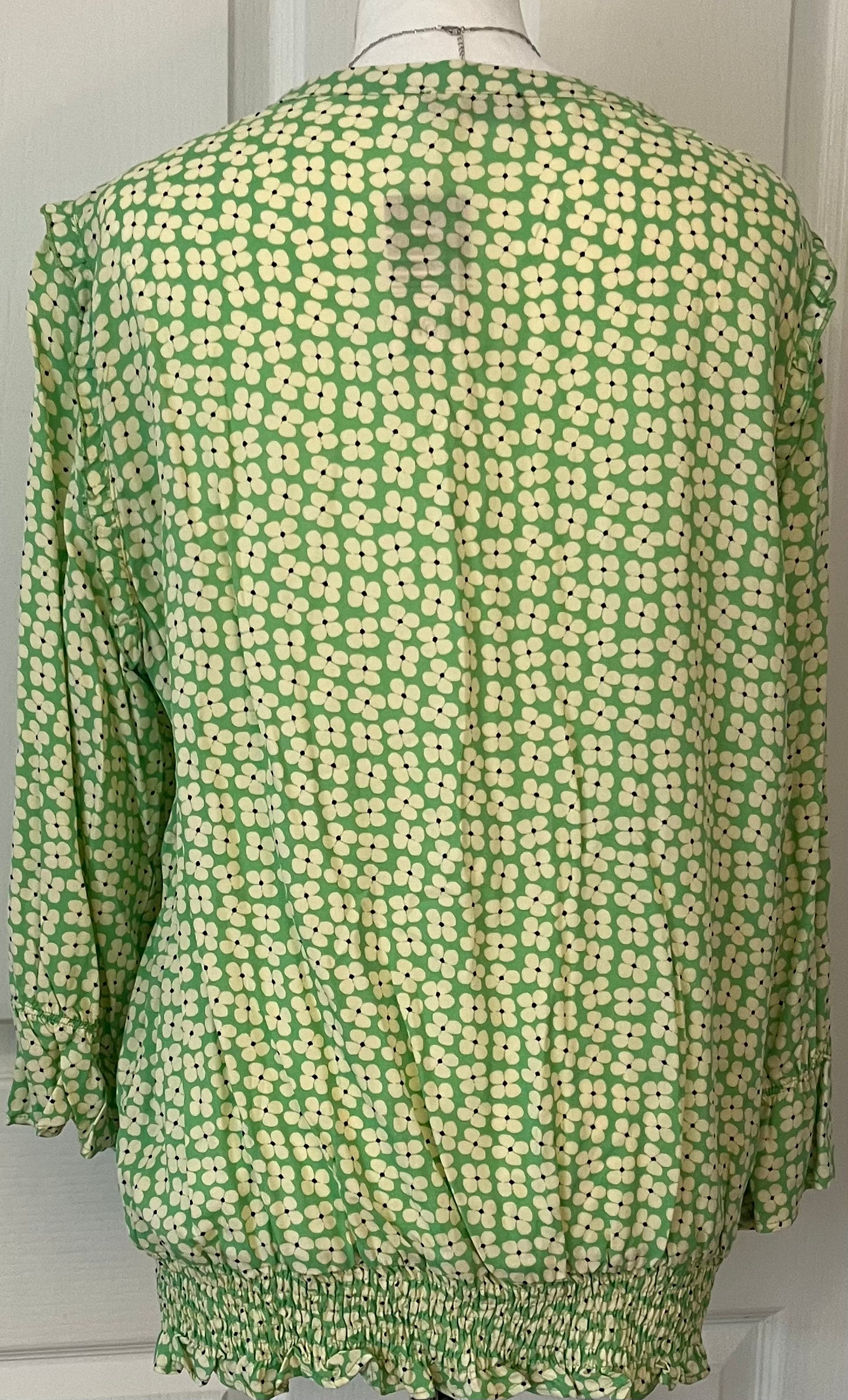 Wallis Green Top Size 14