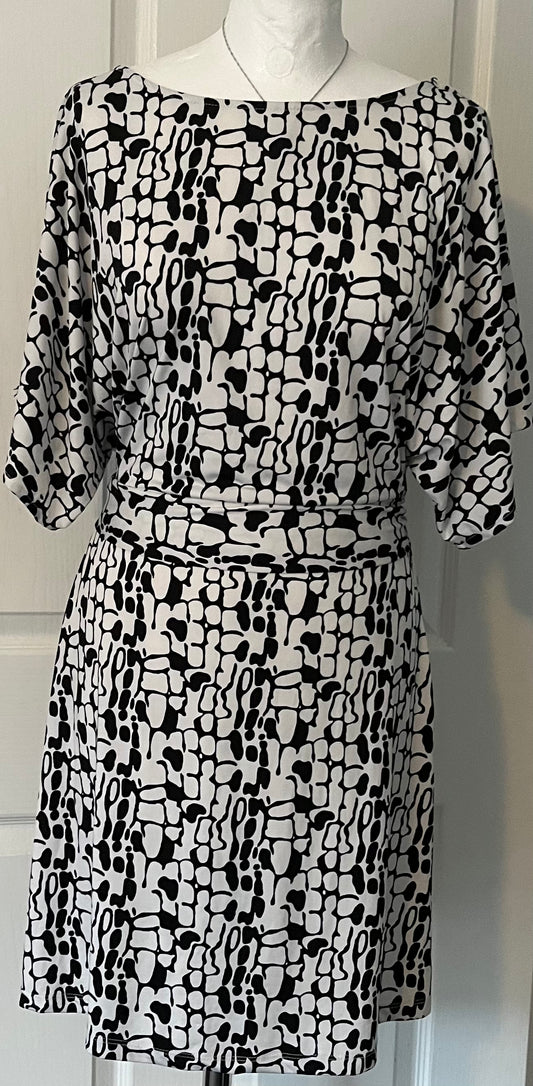 Black and White Dress Size S