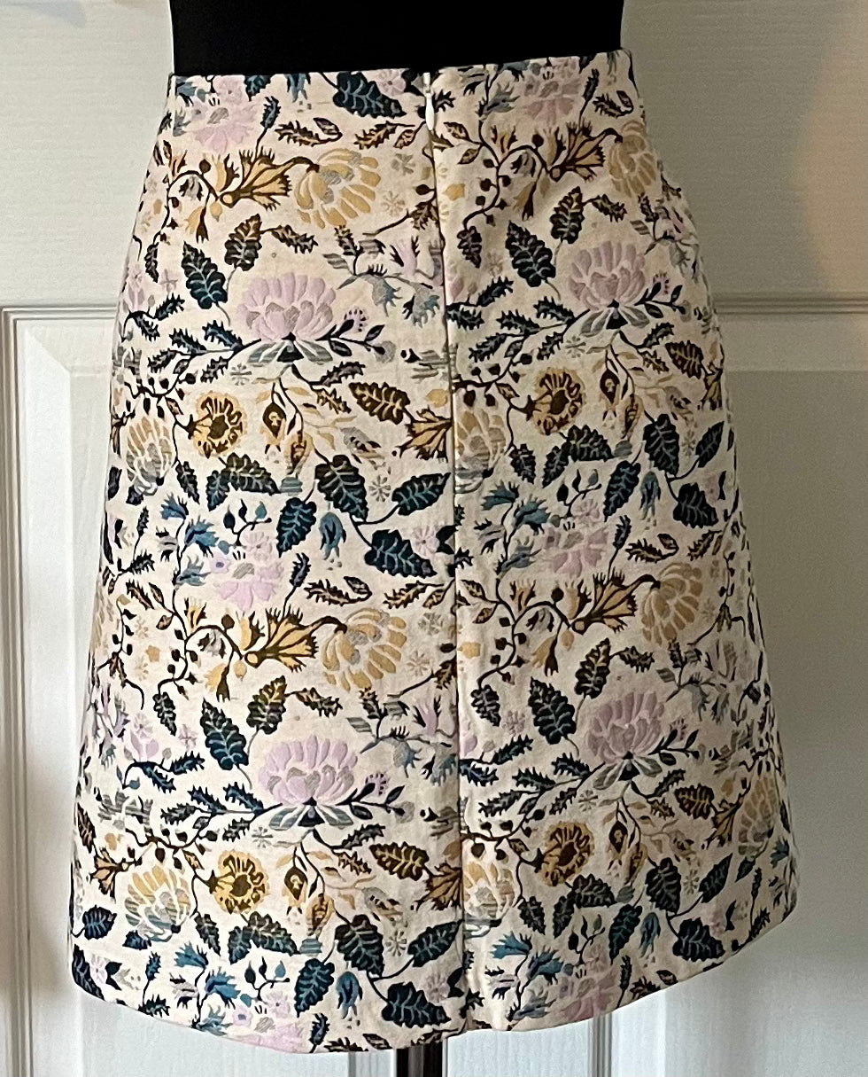 TU Beautiful Skirt Size 18