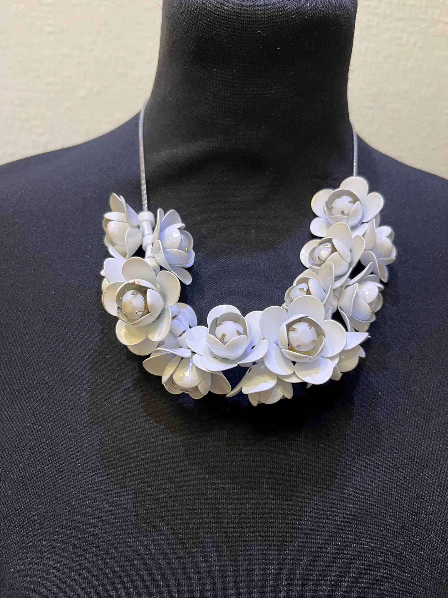 White Flower Necklace